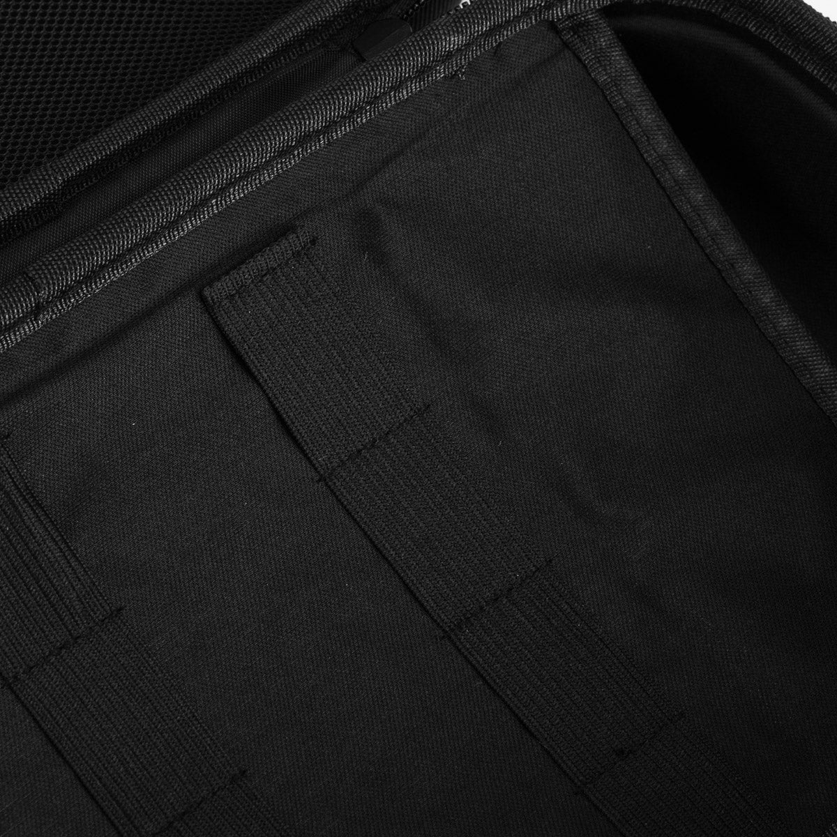 BVShop hairdressing trunk T-08-1 with compartments for styling tools and accessories, shown in a close-up image.