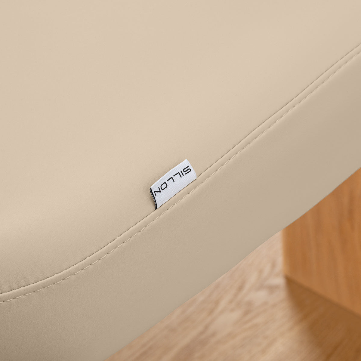 Sillon Relax · beżowy · metka Sillon i szew