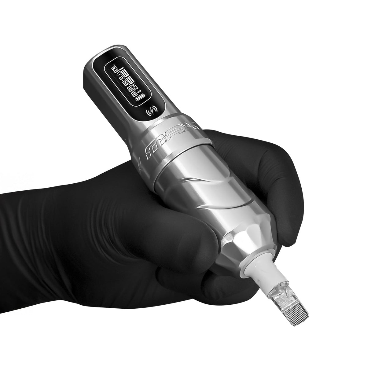 FK Irons Flux Max tattoo machine, Blade silver, in use