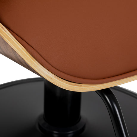 Gabbiano Florencja hairdressing chair with decorative button details